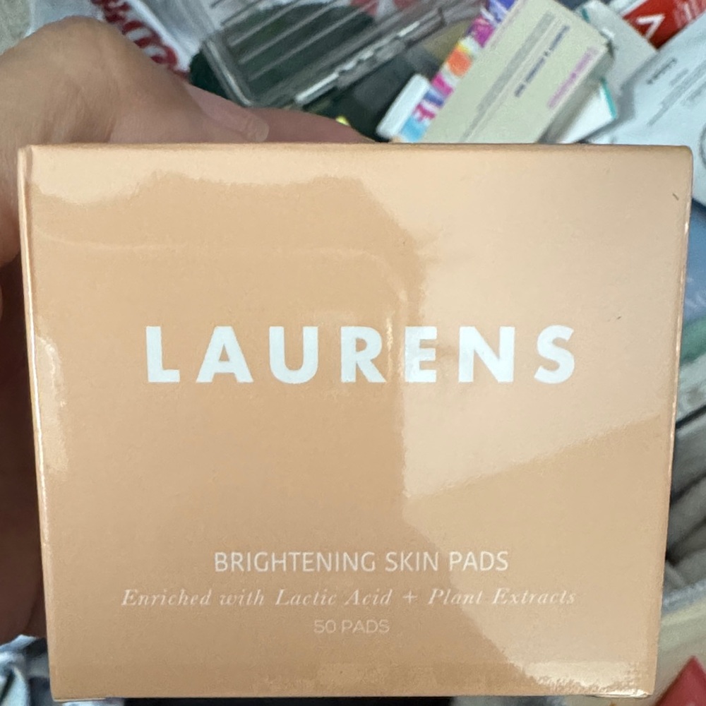 Brightening Skin Pads - Tan